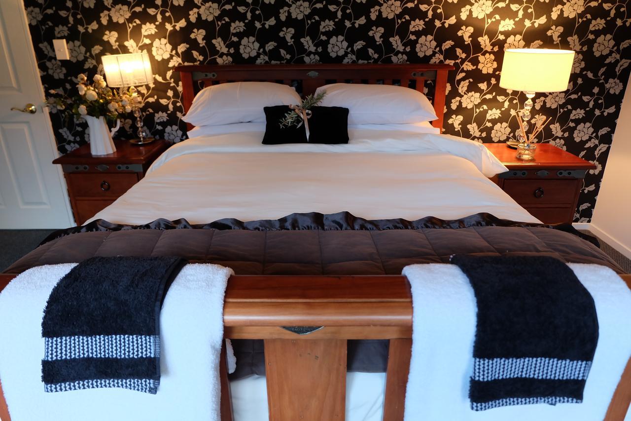 Mt Maude Country Lodge Lake Hawea Extérieur photo